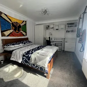  Apartment Private Flat In Centre With Parking United Kingdom